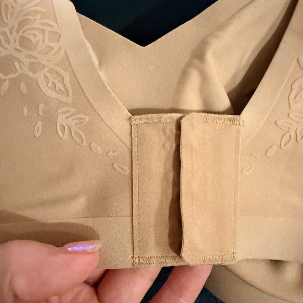 Honey Love Silhouette Roses Bra in Sand Size L - Picture 13 of 16
